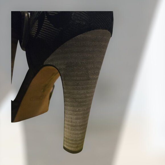 COACH Black Signature C Ankle Strap Platform Heels sz 10 - Picture 6 of 7